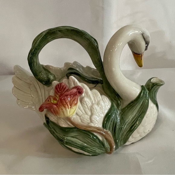 Fitz and Floyd Swan with Tulips Teapot/Pitcher - Picture 3 of 12